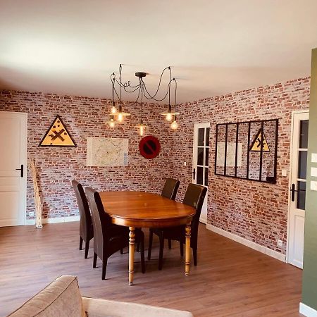 Man Cave Villa Le Mans Kültér fotó