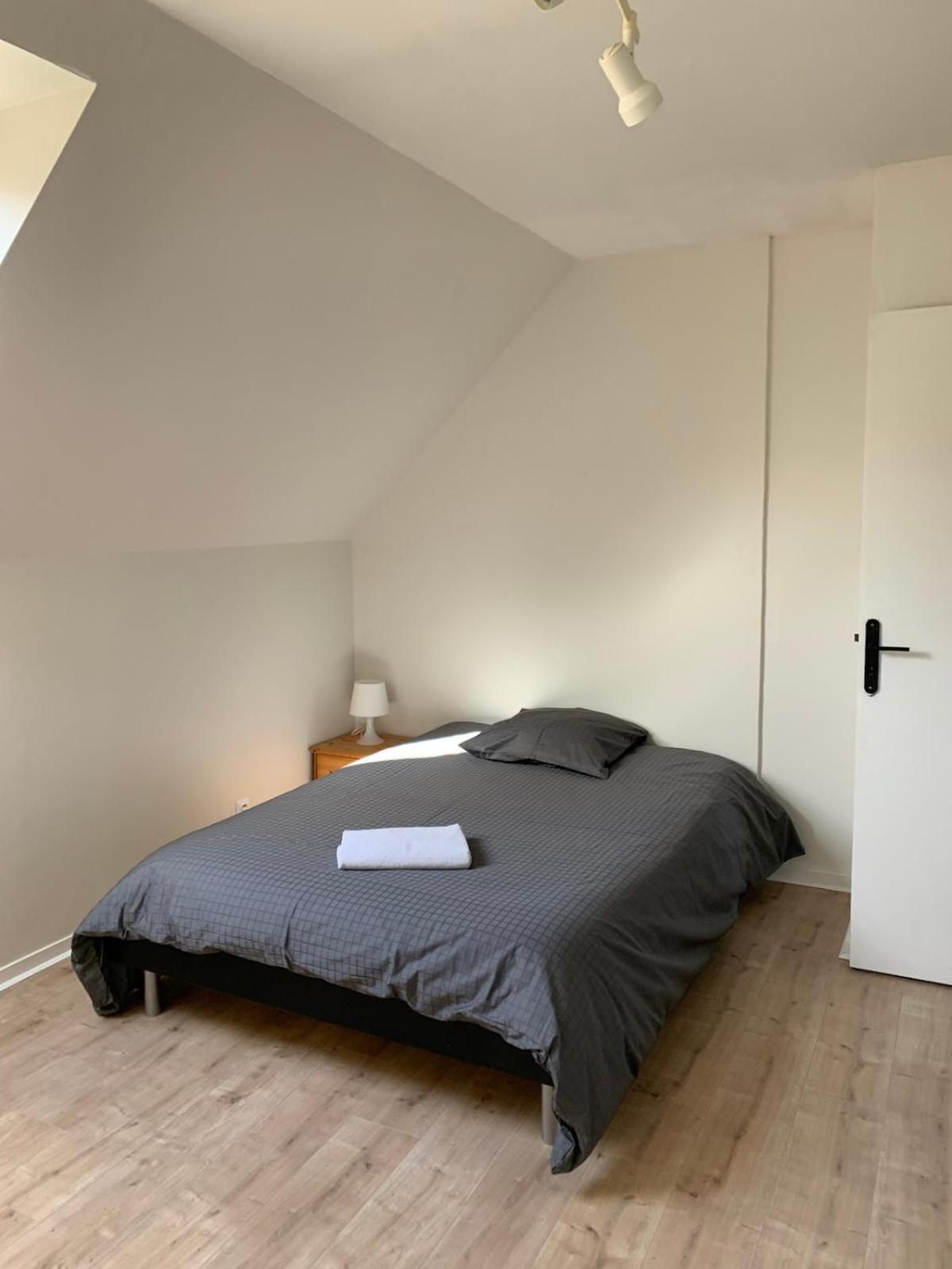 Man Cave Villa Le Mans Kültér fotó
